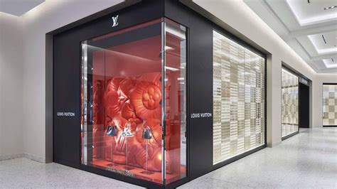 lv montreal store|louis vuitton holt Montreal.